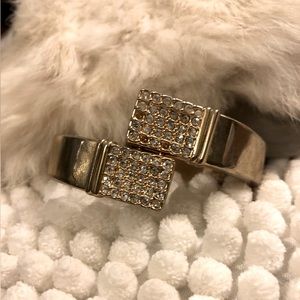 -Rhinestones in Gold plated bangle bracelet-